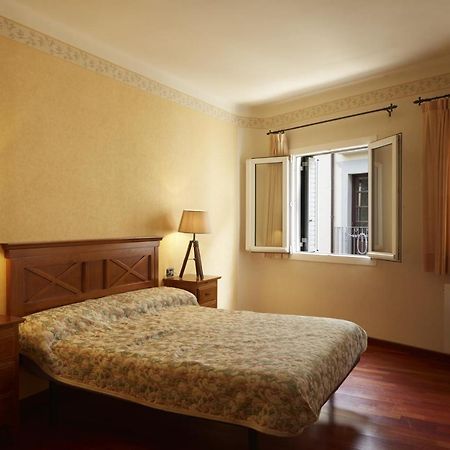 La Casa De La Biblioteca Apartman Camprodon Kültér fotó